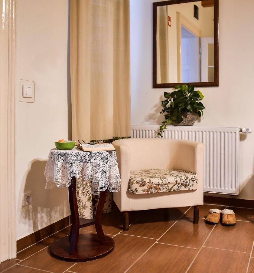 Bed and Breakfast Szin-Es Vendeghaz Сентеш Екстер'єр фото