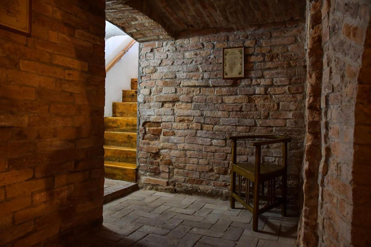 Bed and Breakfast Szin-Es Vendeghaz Сентеш Екстер'єр фото